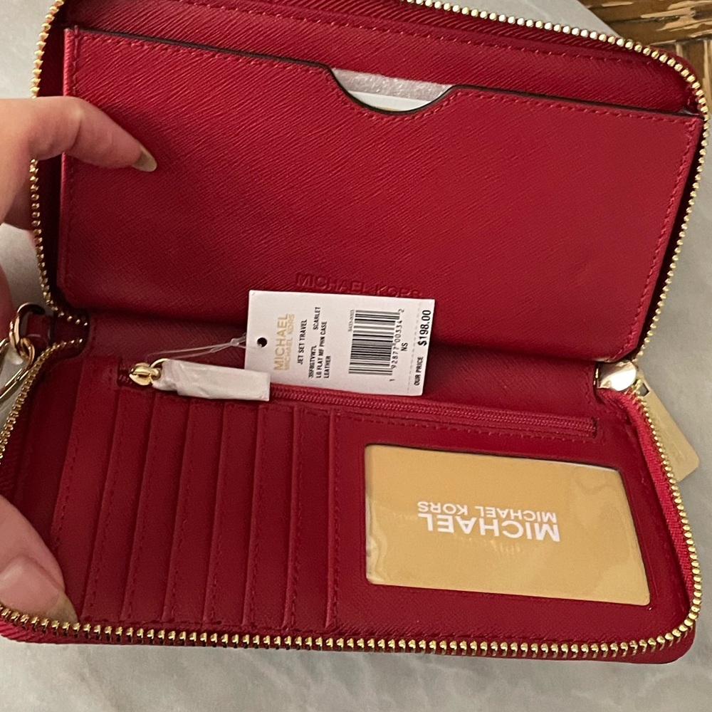 NWT Michael Kors Scarlet Wristlet Saffiano Large Zip Wallet - Picture 6 of 8